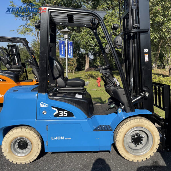 ảnh bìa lốp xe nâng 3