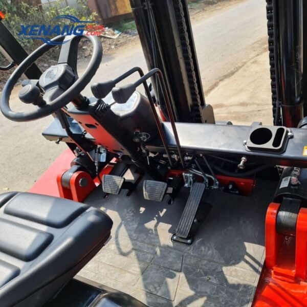 ảnh bìa xe nâng dầu 8 tấn 1