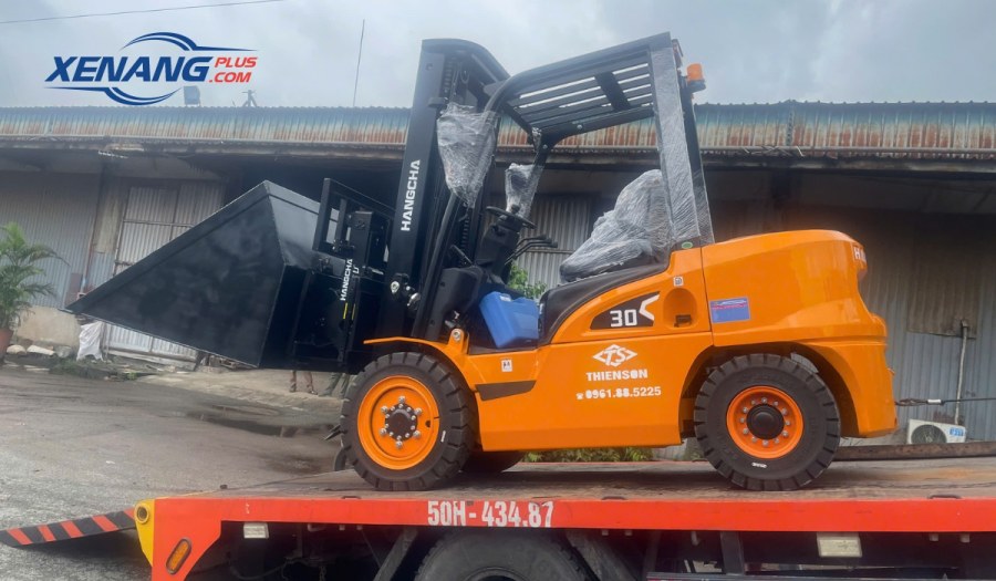 Bộ công tác là hệ thống phụ tùng xe nâng đi kèm hỗ trợ cho xe nâng