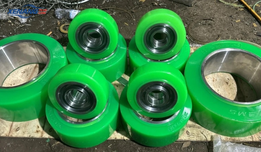 Bánh PU là loại lốp xe nâng được chế tạo từ vật liệu polyurethane