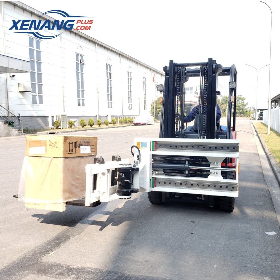 Càng xoay D thường được lắp cho xe nâng có tải trọng từ 2 – 4,5 tấn