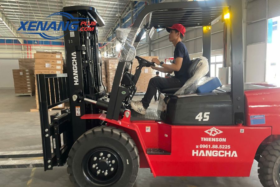 Thiết kế hàm hồ của xe nâng dầu 4.5 tấn Hangcha.