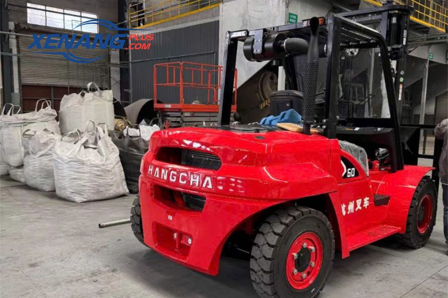 Xe nâng dầu 6 tấn Hangcha được tích hợp hàng loạt công nghệ hiện đại, đảm bảo hiệu suất và độ an toàn vượt trội.