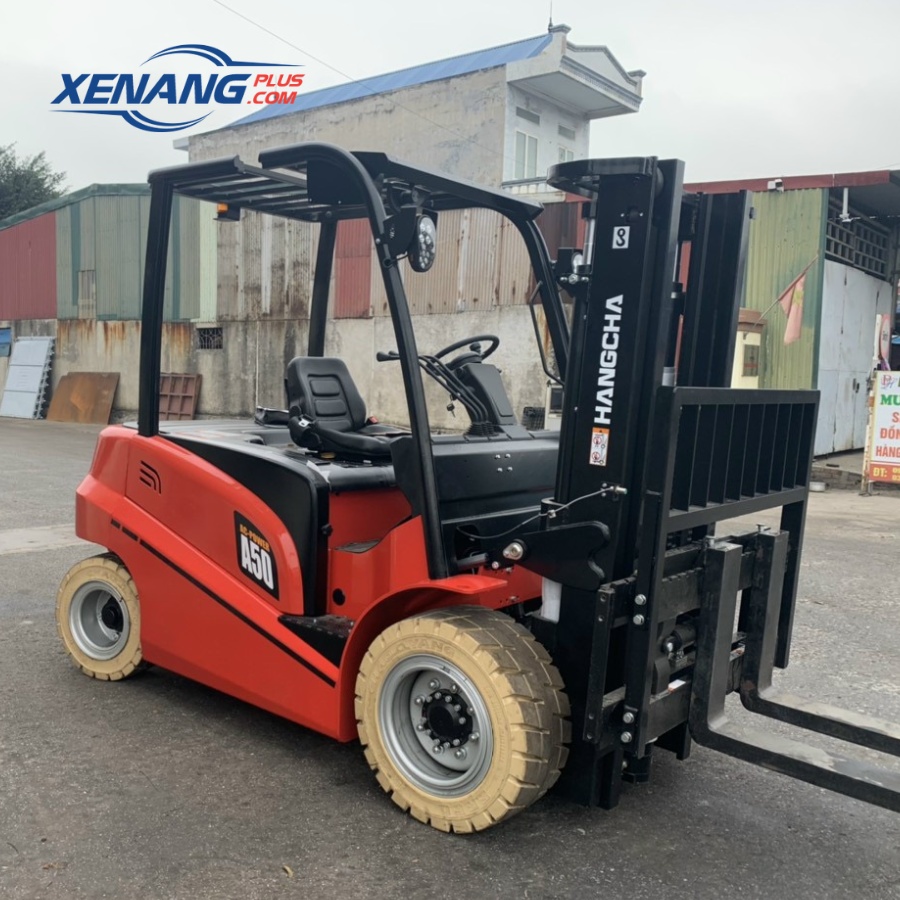 Xe nâng điện ngồi lái có khả năng vận hành ổn định, tiết kiệm chi phí và phù hợp với môi trường kho xưởng hiện đại.