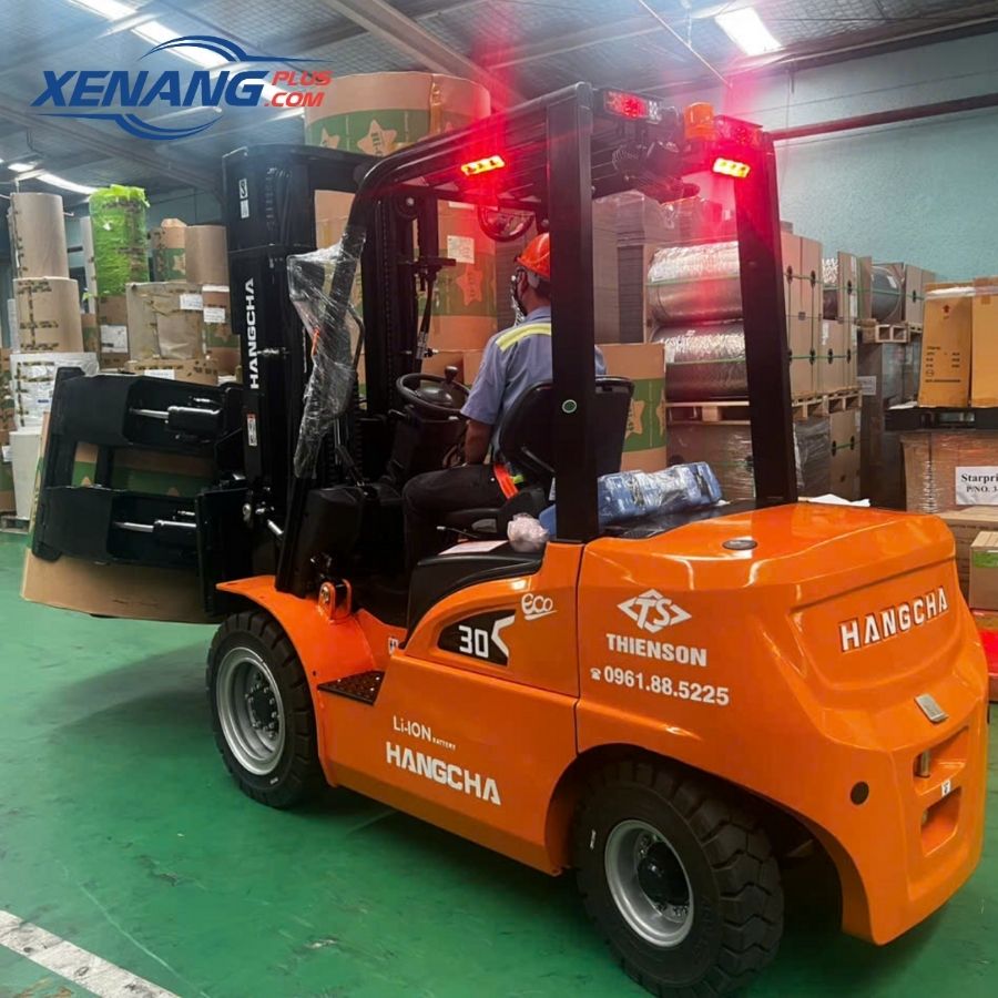 Giới thiệu tổng quan về xe nâng kẹp giấy