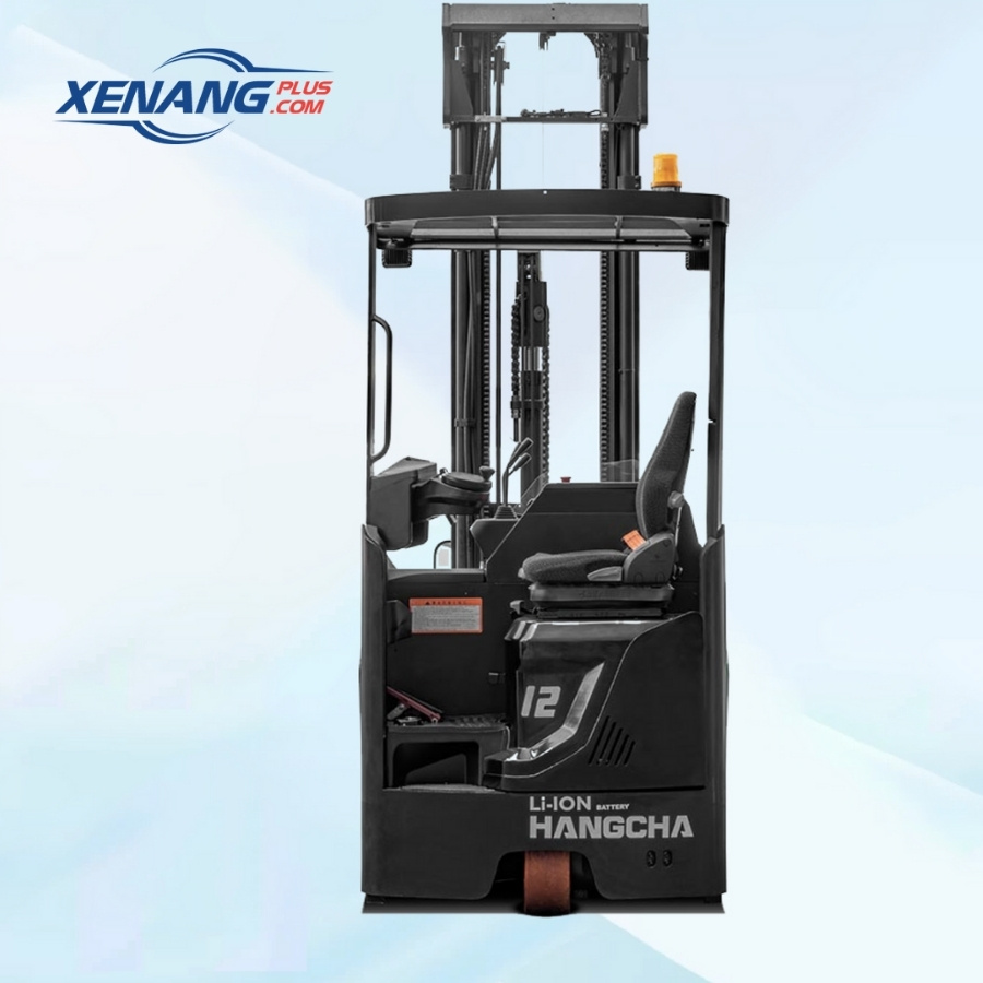 Thiết kế Reach Truck chuyên dụng, làm việc hiệu quả trong lối đi hẹp