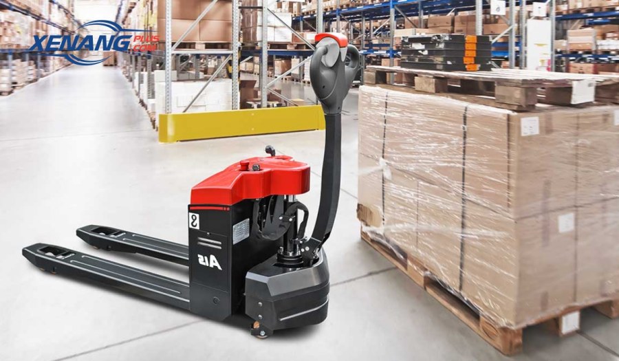 Nguyên lý hoạt động của xe nâng tay chủ yếu dựa trên hệ thống thủy lực nén