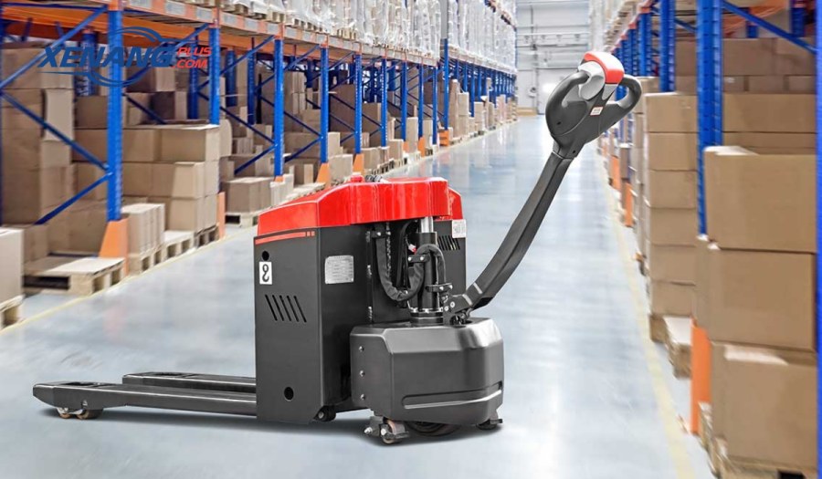 Xe nâng tay điện thấp hoạt động phù hợp với các ca làm việc ngắn