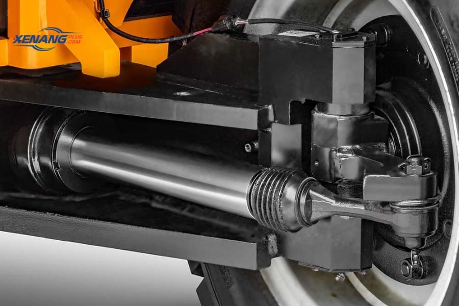 Kiểm tra và thay thế mới xy lanh để xe nâng hoạt động ổn định